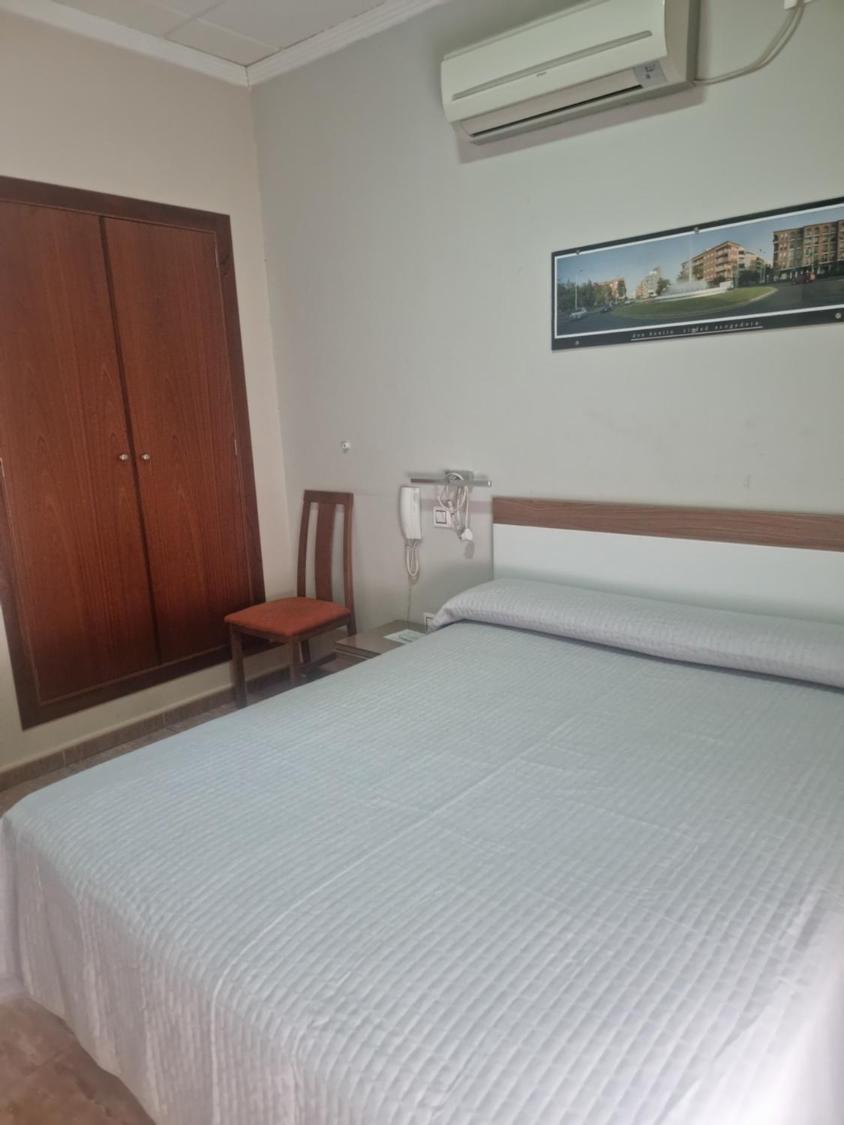 Hostal Restaurante El Paraiso Don Benito Zewnętrze zdjęcie