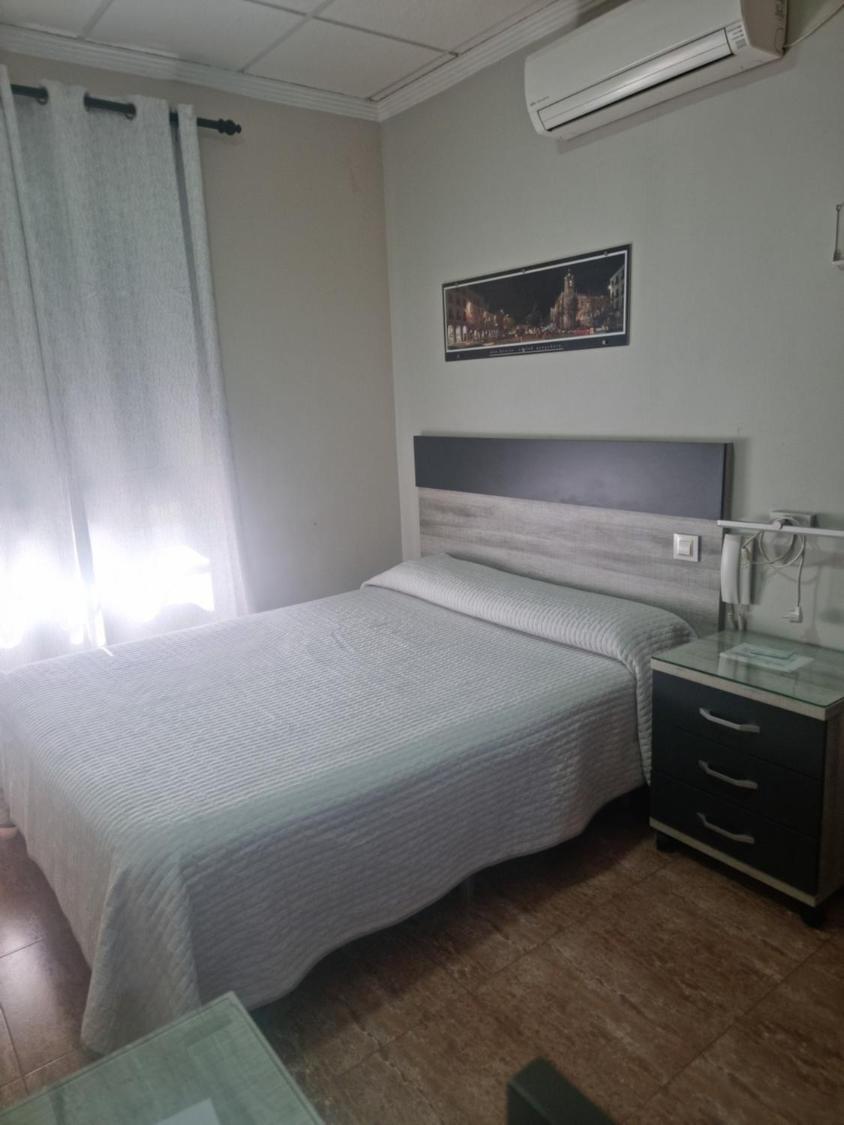 Hostal Restaurante El Paraiso Don Benito Zewnętrze zdjęcie