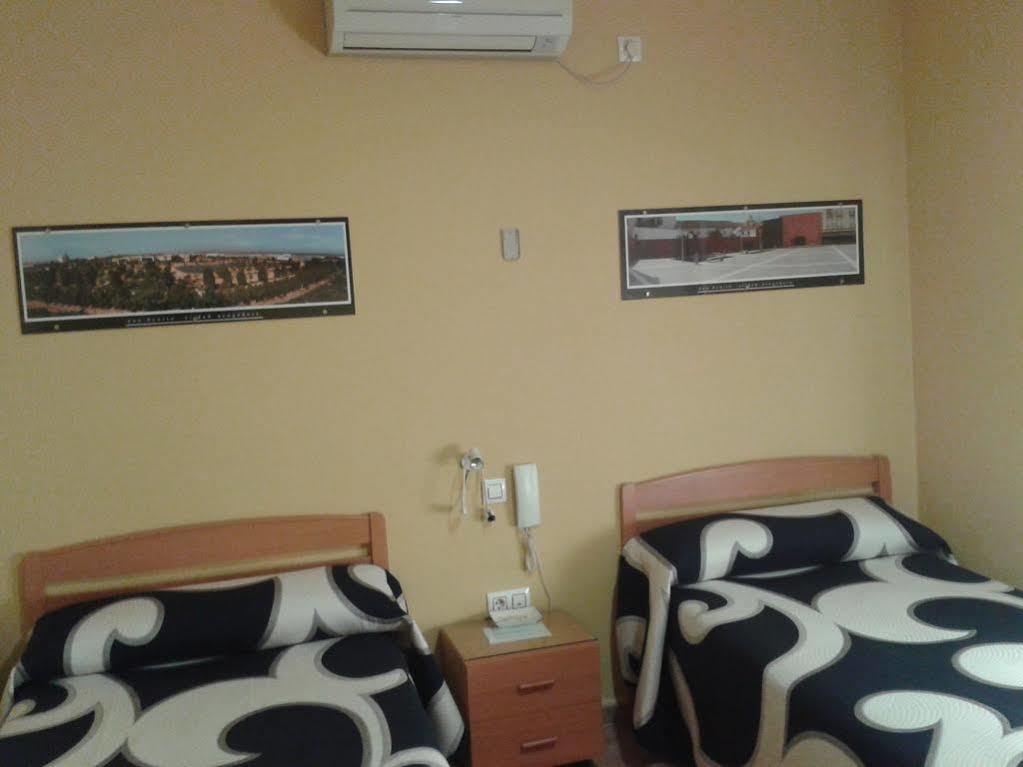 Hostal Restaurante El Paraiso Don Benito Zewnętrze zdjęcie